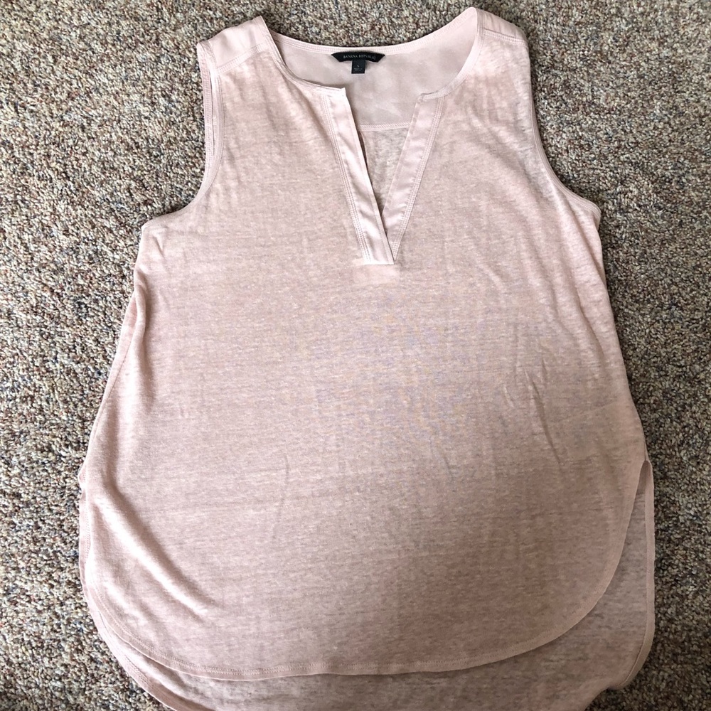 BANANA REPUBLIC. Sz S. Soft pink sleeveless tunic